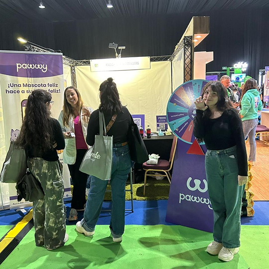 Equipo Pawwy en evento
